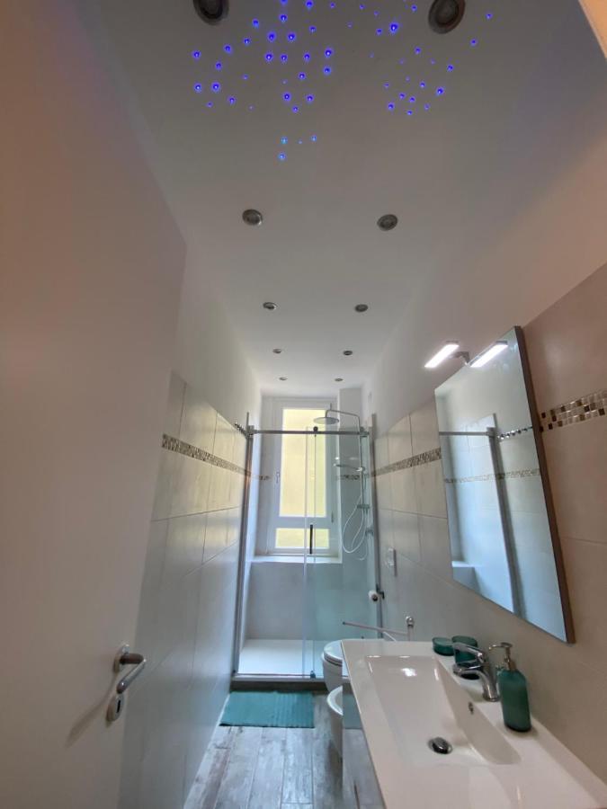 Apartment Close To The Coloseum, 2 Minutes Walk From Metro A מראה חיצוני תמונה